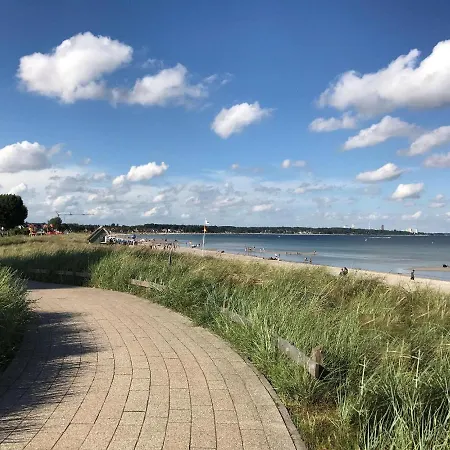 Berliner-hof-hof-305 * Scharbeutz